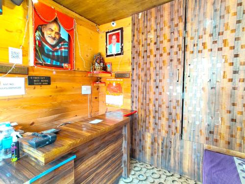 HOTEL VINAYAK NAINITAL- Near Naini Lake with Newly Decorated - Wifi - Room Service - Best luxury Roo in Nainital HOTEL VINAYAK NAINITAL- Near Naini Lake with Newly Decorated - Wifi - Room Service - Best luxury Roo in Nainital