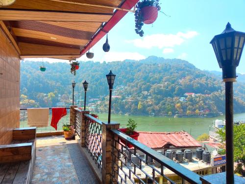 HOTEL VINAYAK NAINITAL- Near Naini Lake with Newly Decorated - Wifi - Room Service - Best luxury Roo in Nainital HOTEL VINAYAK NAINITAL- Near Naini Lake with Newly Decorated - Wifi - Room Service - Best luxury Roo in Nainital