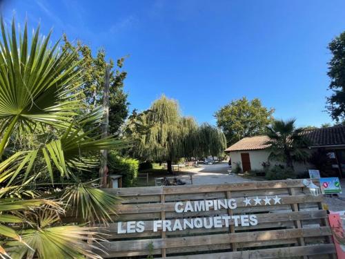 Entrance, Camping Les Franquettes - Aquatique Vacances in Grayan-et-l'Hôpital Entrance, Camping Les Franquettes - Aquatique Vacances in Grayan-et-l'Hôpital