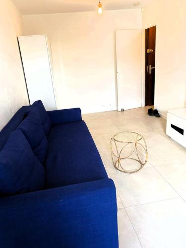 Habitación, Cozy studio avec balcon aux portes de Genève (Cozy studio avec balcon aux portes de Geneve) in Ambilly Habitación, Cozy studio avec balcon aux portes de Genève (Cozy studio avec balcon aux portes de Geneve) in Ambilly