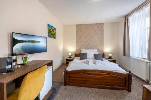 Rodinny hotel Myslivna in Trebon Rodinny hotel Myslivna in Trebon