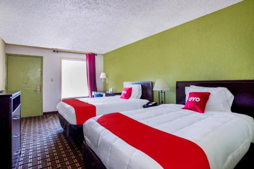 OYO彭薩科拉I-10 & 29號高速公路酒店 (OYO Hotel Pensacola I-10 & Hwy 29) in 彭沙科拉 (FL) OYO彭薩科拉I-10 & 29號高速公路酒店 (OYO Hotel Pensacola I-10 & Hwy 29) in 彭沙科拉 (FL)
