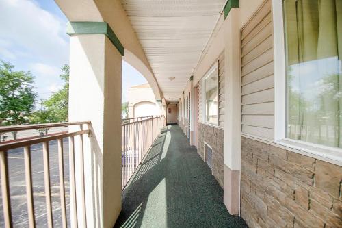 大堂, 埃爾克哈特I-90酒店 (Hotel O Daylight Inn Elkhart I-90, IN) in 艾爾克哈特 (IN) 大堂, 埃爾克哈特I-90酒店 (Hotel O Daylight Inn Elkhart I-90, IN) in 艾爾克哈特 (IN)