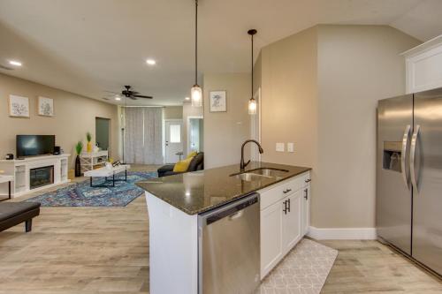 8 Mi to State Park Home with Fenced Yard in Lindale in Lindale (Texas) 8 Mi to State Park Home with Fenced Yard in Lindale in Lindale (Texas)