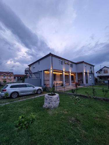 Exterior view, Bright & Cozy Apartment in quiet area near Airport in Ponari Exterior view, Bright & Cozy Apartment in quiet area near Airport in Ponari