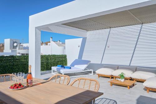 Vitania I Resort Penthouse with Jacuzzi in Lagar Martel Vitania I Resort Penthouse with Jacuzzi in Lagar Martel