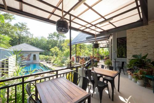 Restaurant, OYO 75378 Thawapee Resort in Map Ta Phut Restaurant, OYO 75378 Thawapee Resort in Map Ta Phut