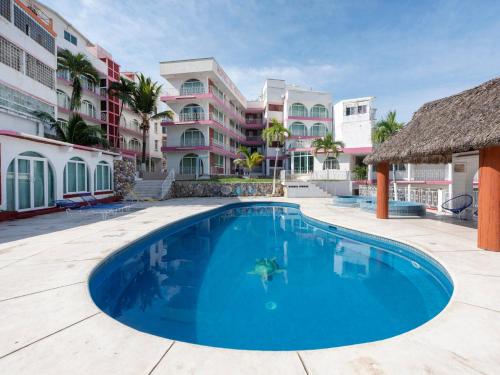 Úszómedence, Capital O Hotel El Mejicano in Acapulco Óváros Úszómedence, Capital O Hotel El Mejicano in Acapulco Óváros