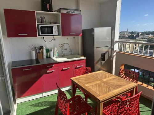 Balcony/terrace, Le Cocon des Iles in Baimbridge Balcony/terrace, Le Cocon des Iles in Baimbridge