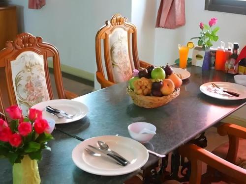 Makanan dan Minuman, OYO 75466 13 Coins Bang Yai Hotel in Nonthaburi Makanan dan Minuman, OYO 75466 13 Coins Bang Yai Hotel in Nonthaburi