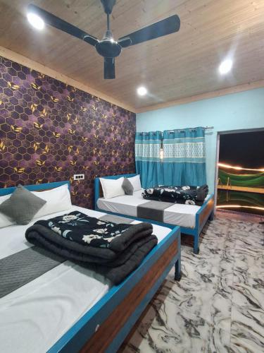 Explore Trails uttarakhand in Badal Explore Trails uttarakhand in Badal