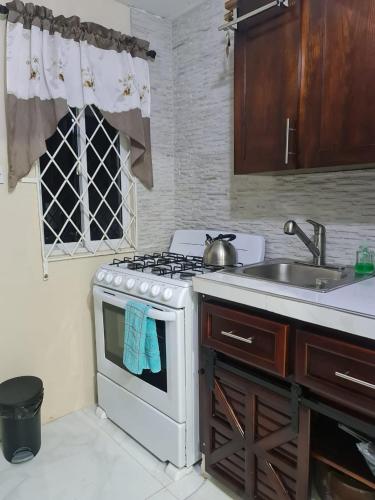 Kitchen, Kozy Kottage in Mandeville Kitchen, Kozy Kottage in Mandeville