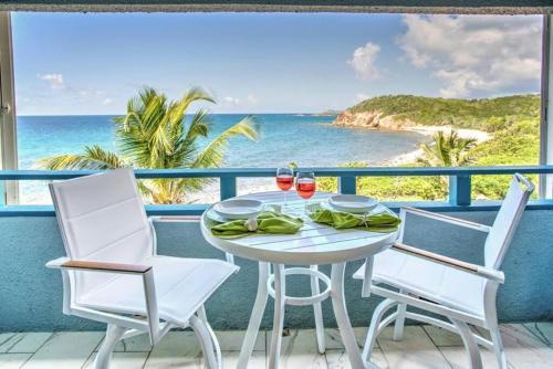 Balkonas / terasa, Beautiful Ocean Views Amazing Sunsets three pool! in Bolongo Balkonas / terasa, Beautiful Ocean Views Amazing Sunsets three pool! in Bolongo