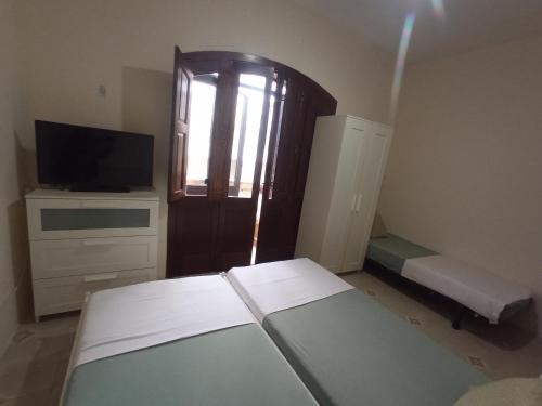 Male Dormitory Room in San Gwann Male Dormitory Room in San Gwann