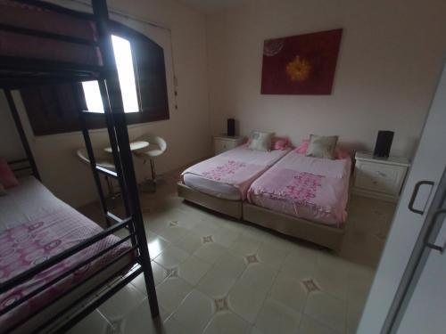 Male Dormitory Room in San Gwann Male Dormitory Room in San Gwann