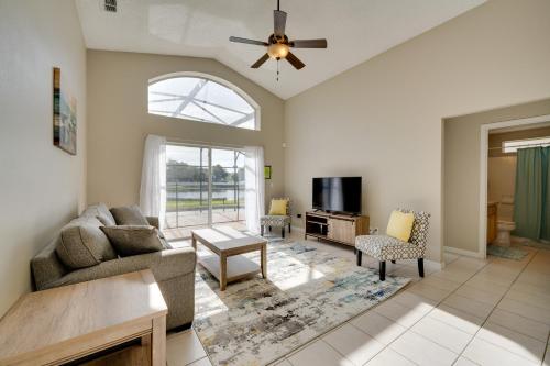 Kissimmee Getaway with Pool about 7 Mi to Disney!
