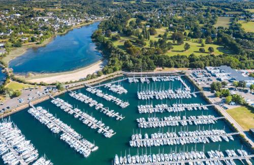 Közeli látványosságok, Les Pierres 2 Loc Amand in La Foret-Fouesnant Közeli látványosságok, Les Pierres 2 Loc Amand in La Foret-Fouesnant