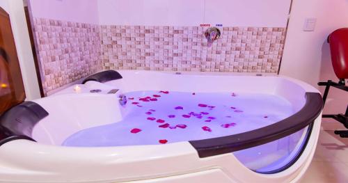 Motel Drive in T - Prolongamento da Avenida Getúlio Vargas fácil acesso ao Shopping Pátio Chapecó (Motel Drive in T - Prolongamento da Avenida Getulio Vargas facil acesso ao Shopping Patio Chapeco) in ชาเปโก้ Motel Drive in T - Prolongamento da Avenida Getúlio Vargas fácil acesso ao Shopping Pátio Chapecó (Motel Drive in T - Prolongamento da Avenida Getulio Vargas facil acesso ao Shopping Patio Chapeco) in ชาเปโก้