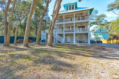 Instalaciones, Beachside Boardwalk Views Pool Hot Tub 202 on the Sound in Hilton Head Island Waterfront Instalaciones, Beachside Boardwalk Views Pool Hot Tub 202 on the Sound in Hilton Head Island Waterfront