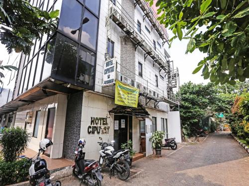 ทางเข้า, Super OYO 92674 Hotel Ciputat in ปิซางัน ทางเข้า, Super OYO 92674 Hotel Ciputat in ปิซางัน