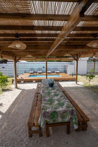 Garden, Fare Hitimoana in Rangiroa Garden, Fare Hitimoana in Rangiroa