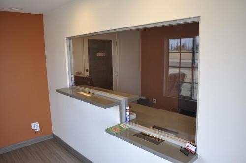 ردهة, Motel 6 Maple/Main in Hesperia ردهة, Motel 6 Maple/Main in Hesperia