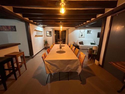 Gîte 1, ouvriers, campagne, piscine 1h de beauval (Gite 1, ouvriers, campagne, piscine 1h de beauval) in Nouan-Le-Fuzelier Gîte 1, ouvriers, campagne, piscine 1h de beauval (Gite 1, ouvriers, campagne, piscine 1h de beauval) in Nouan-Le-Fuzelier