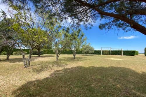 04B6 Beautiful studio in a mas provençal - pool (04B6 Beautiful studio in a mas provencal - pool) in Valensole 04B6 Beautiful studio in a mas provençal - pool (04B6 Beautiful studio in a mas provencal - pool) in Valensole