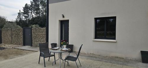 Erkély/terasz, Duplex 2 chambres avec extérieur (Duplex 2 chambres avec exterieur) in Suze La Rousse Erkély/terasz, Duplex 2 chambres avec extérieur (Duplex 2 chambres avec exterieur) in Suze La Rousse