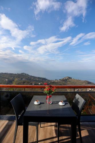 شرفة/ تراس, Ordu Bungalov-Loin du Monde in Perşembe شرفة/ تراس, Ordu Bungalov-Loin du Monde in Perşembe