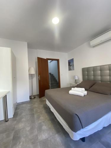 Two-Bedroom Apartment image 4