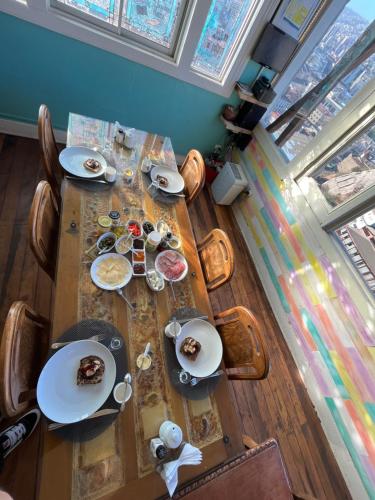 Mat och dryck, BB Casita Yellow in Valparaiso Mat och dryck, BB Casita Yellow in Valparaiso