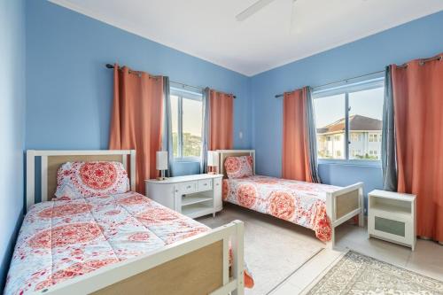 Luxury Getaway at Richmond Estate -Pool, Gym and Tennis in Claremont Luxury Getaway at Richmond Estate -Pool, Gym and Tennis in Claremont