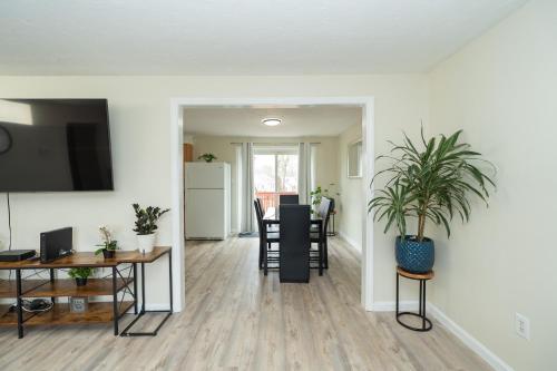 65 - 5BR Randolph - Elegant Haven near Dog Park in Randolph 65 - 5BR Randolph - Elegant Haven near Dog Park in Randolph