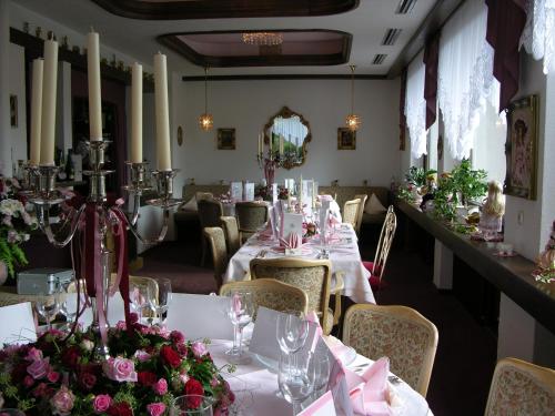 Ресторан, Pfeifles Höhenhotel (Pfeifles Hohenhotel) in Baiersbronn Ресторан, Pfeifles Höhenhotel (Pfeifles Hohenhotel) in Baiersbronn