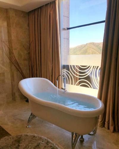 Hesperia WTC Valencia in El Vinedo Valencia Hesperia WTC Valencia in El Vinedo Valencia