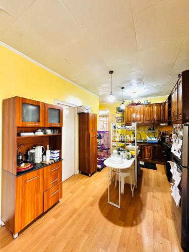 Kitchen, Feel at Home Polomolok H&C Shower Netflix Wi-Fi in Polomolok Kitchen, Feel at Home Polomolok H&C Shower Netflix Wi-Fi in Polomolok