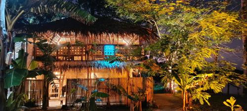 Gyógyfürdő, Bebeladan Beach Resort near Santa Isabel Erőd Gyógyfürdő, Bebeladan Beach Resort near Santa Isabel Erőd