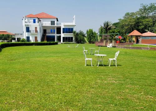 Crown Euro Inn Hotel and Resort in Baroipara Crown Euro Inn Hotel and Resort in Baroipara