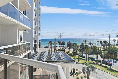 Surfside Resort #208- Emerald Dreams near The Surf Hut Surfside Resort #208- Emerald Dreams near The Surf Hut