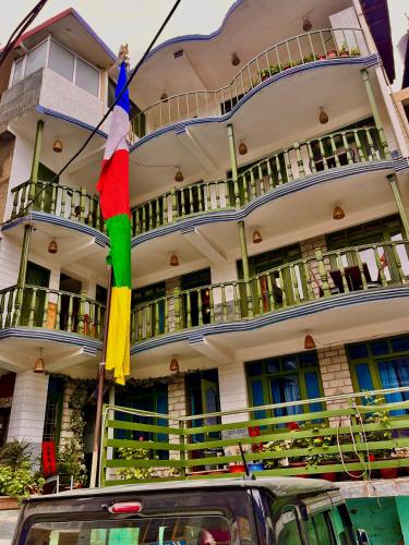 The Ganga Lodge - Affordable Luxury Stay Near Mall Road Manali in Aleo The Ganga Lodge - Affordable Luxury Stay Near Mall Road Manali in Aleo