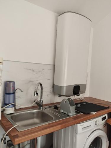 Ibolya Apartman Debrecen kertvárosàban (Ibolya Apartman Debrecen kertvarosaban) in เมกเกส Ibolya Apartman Debrecen kertvárosàban (Ibolya Apartman Debrecen kertvarosaban) in เมกเกส