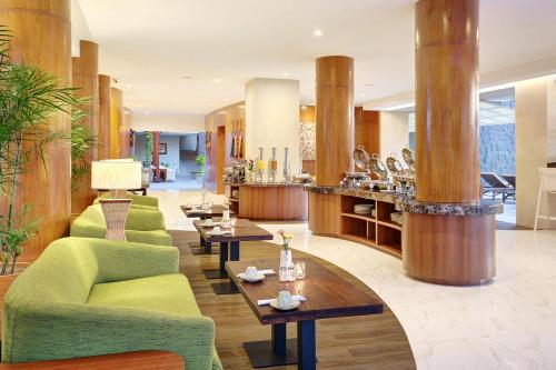 酒店外观, Townhouse Oak Signature Hotel in 沙努尔 酒店外观, Townhouse Oak Signature Hotel in 沙努尔