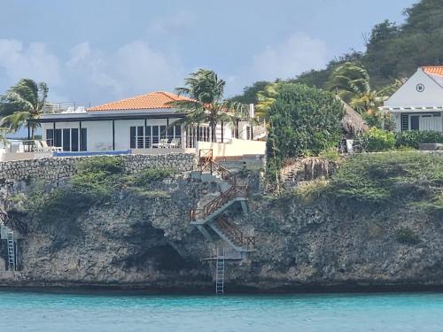 נוף חוץ, Beautiful Villa on the Sea in לגון נוף חוץ, Beautiful Villa on the Sea in לגון