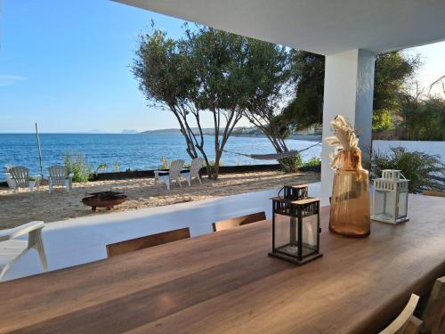Beachfront Villa in บวยนาส โนเชส Beachfront Villa in บวยนาส โนเชส