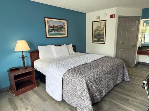 Ágy, Brentwood Inn & Suites in Roanoke Rapids (Észak-Karolina) Ágy, Brentwood Inn & Suites in Roanoke Rapids (Észak-Karolina)