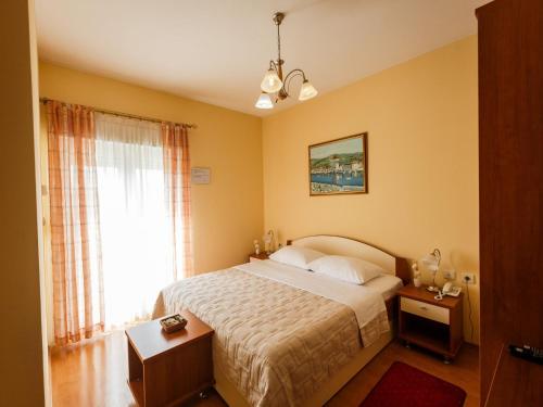 Hotel Adria in Kastela Hotel Adria in Kastela