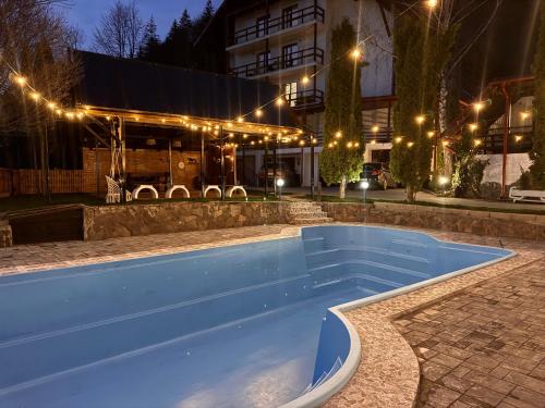 Uszoda, Rare Forest Retreat in Bran Uszoda, Rare Forest Retreat in Bran