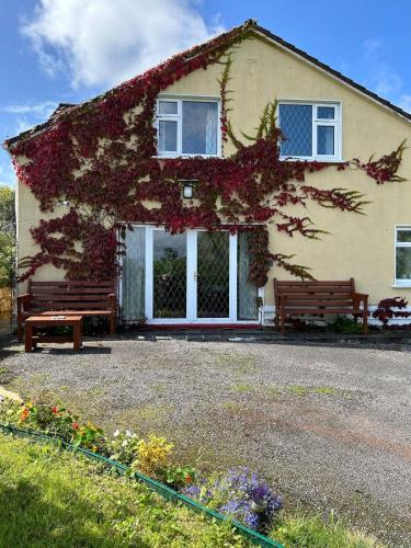 المنظر الخارجي, Lake View House in Moyard المنظر الخارجي, Lake View House in Moyard