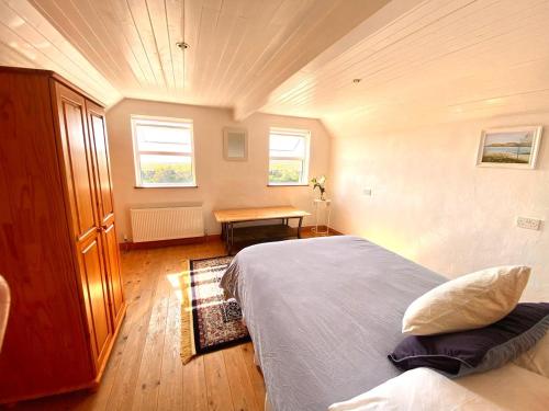 BallyV House: Private Double Room with en-suite bathroom, breakfast, near Cliffs of Moher in สนามบินคอร์ก BallyV House: Private Double Room with en-suite bathroom, breakfast, near Cliffs of Moher in สนามบินคอร์ก